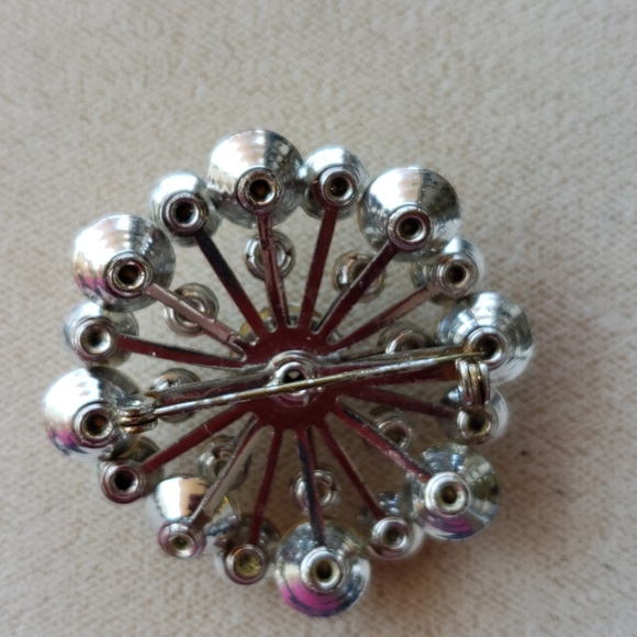 Brooch - Picture 4 of 4
